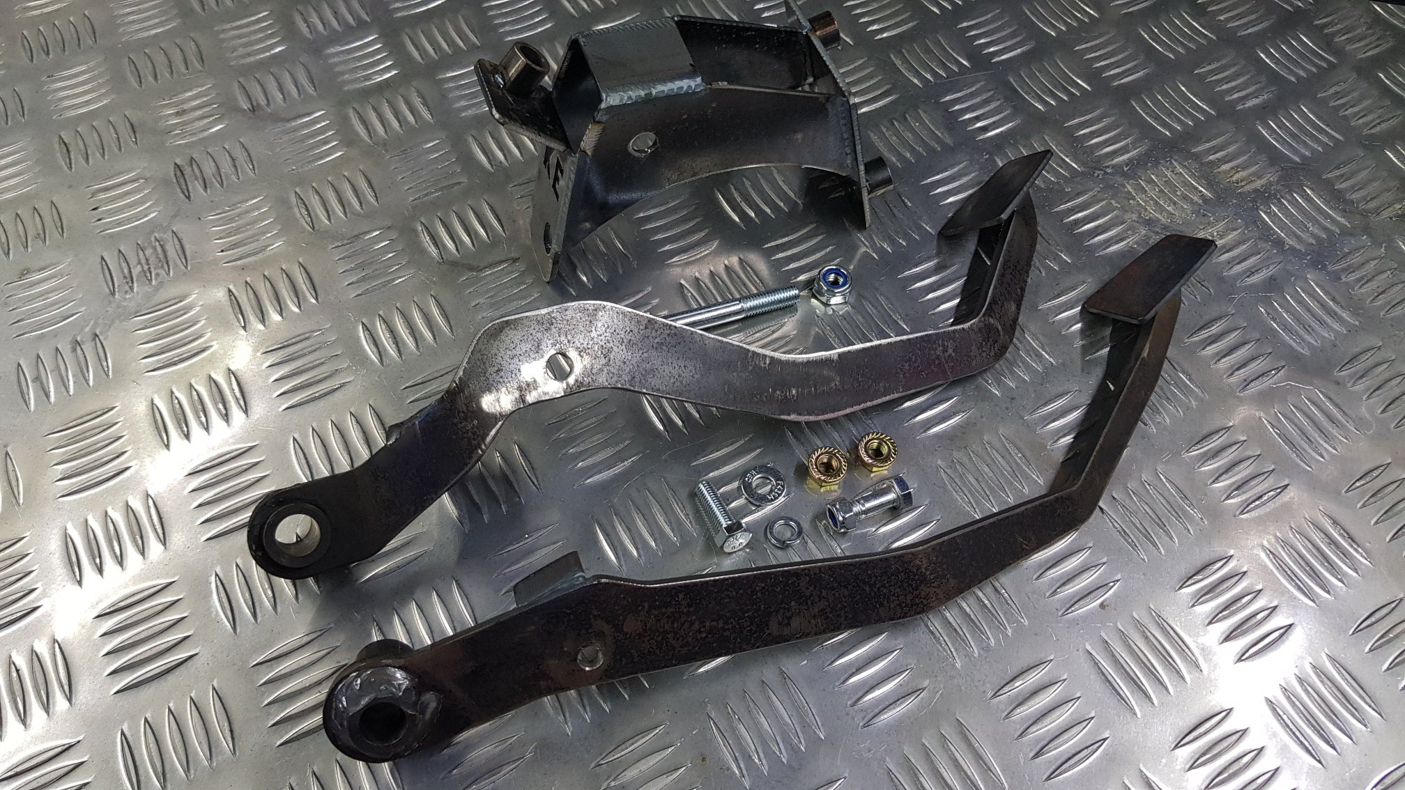 Lexus is200 is300 hydraulic aftermarket manual pedal box kit 6 speed